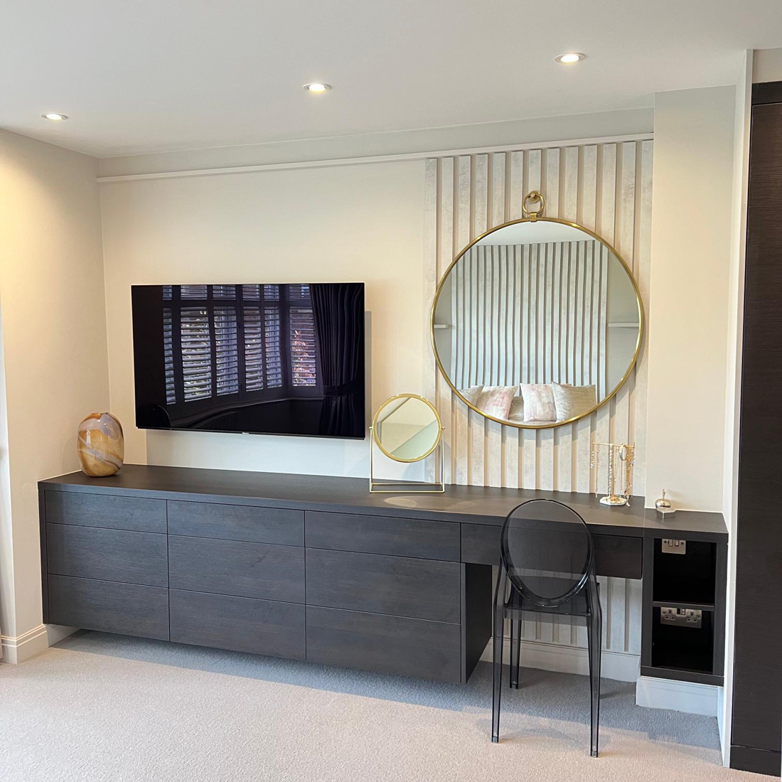 A Refined Principal Suite in Hendon - Joinery